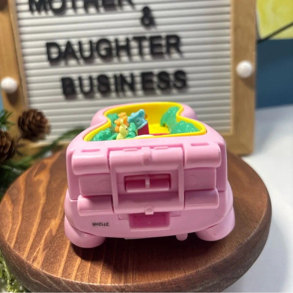 Mattel Polly Pocket Flip & Find Pink Bunny Compact Collectible